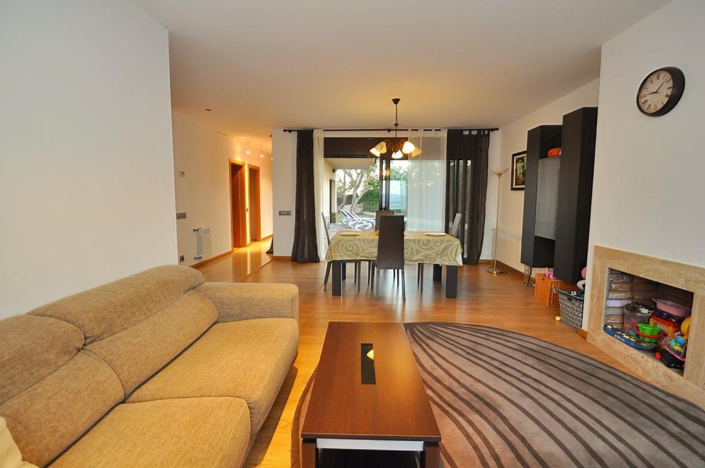 Villa Roselles Lloret de Mar Exterior foto